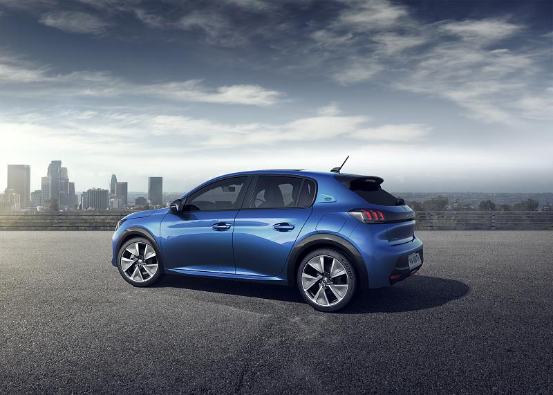 Cliquez sur l'image pour l'afficher en taille normale

Nom : PEUGEOT_208_1902STYP101.jpg 
Affichages : 422 
Taille : 96.0 Ko 
ID : 13632