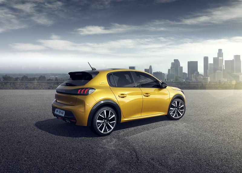 Cliquez sur l'image pour l'afficher en taille normale

Nom : PEUGEOT_208_1902STYP104.jpg 
Affichages : 359 
Taille : 96.4 Ko 
ID : 13635