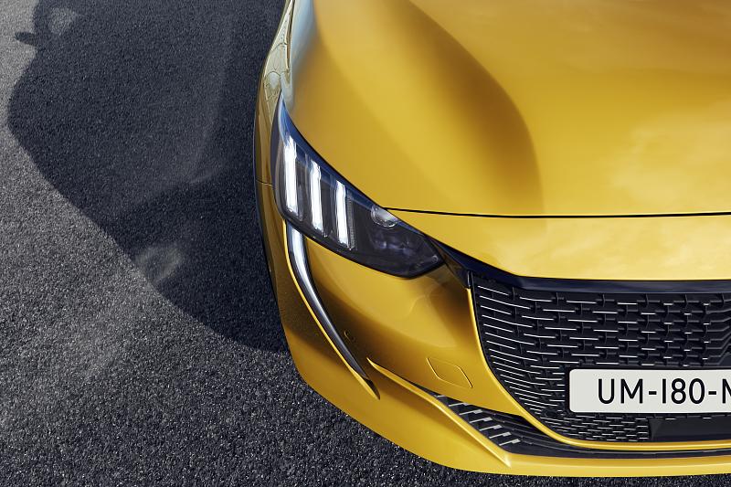 Cliquez sur l'image pour l'afficher en taille normale

Nom : PEUGEOT_208_1902STYP214.jpg 
Affichages : 387 
Taille : 97.2 Ko 
ID : 13646