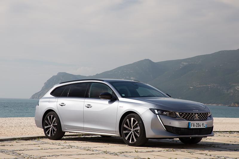 Cliquez sur l'image pour l'afficher en taille normale

Nom : PEUGEOT_508SW_TESTDRIVE_1118TC-29.jpg 
Affichages : 1120 
Taille : 87.9 Ko 
ID : 14357