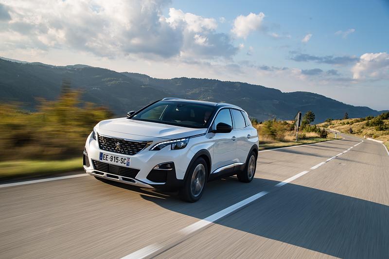 Cliquez sur l'image pour l'afficher en taille normale

Nom : 2_PEUGEOT_3008_TestDrive.jpg 
Affichages : 1153 
Taille : 90.8 Ko 
ID : 14425