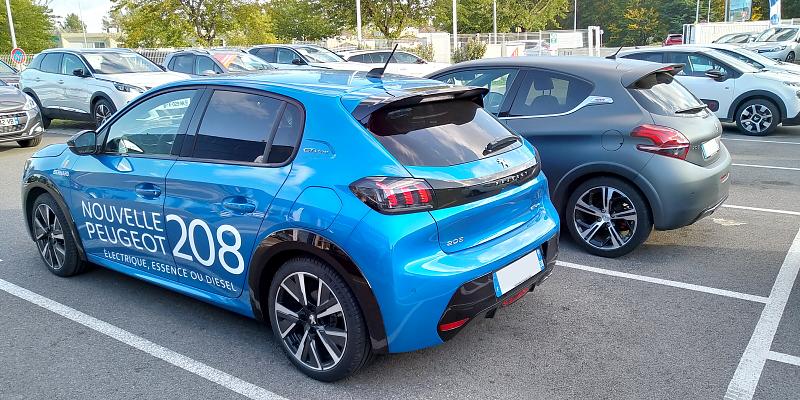 Cliquez sur l'image pour l'afficher en taille normale

Nom : Peugeot 208 GTi (2015) & 208 GTline (2019) (2).jpg 
Affichages : 1586 
Taille : 102.7 Ko 
ID : 15711
