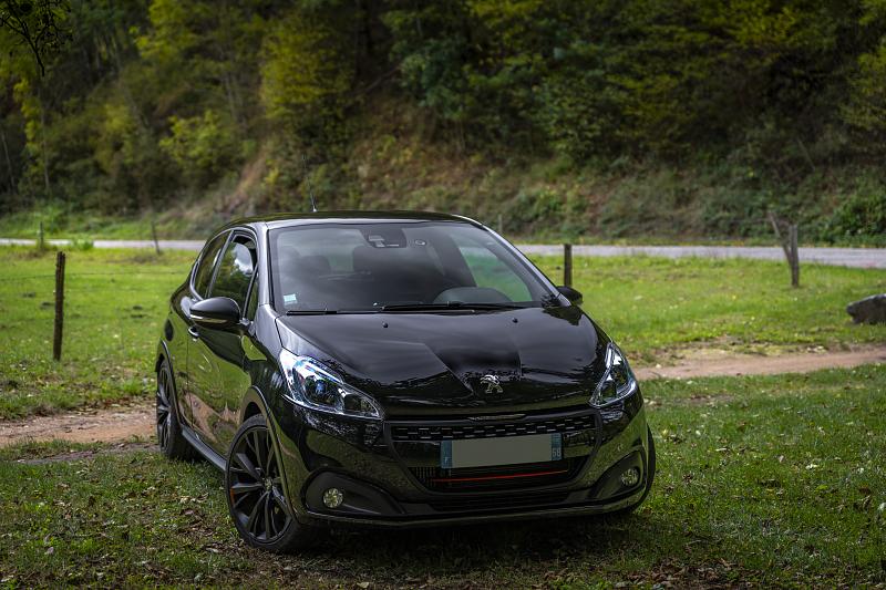 Cliquez sur l'image pour l'afficher en taille normale

Nom : 208 gti.jpg 
Affichages : 236 
Taille : 97.0 Ko 
ID : 15913