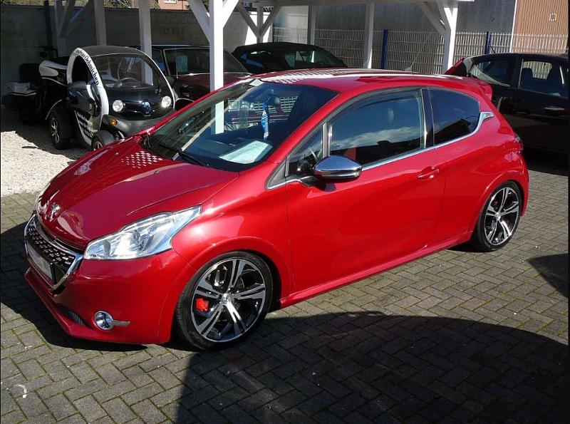 Cliquez sur l'image pour l'afficher en taille normale

Nom : 208gti_01_01.jpg 
Affichages : 184 
Taille : 94.5 Ko 
ID : 16845