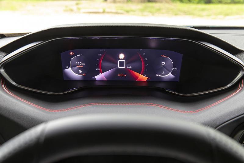 Cliquez sur l'image pour l'afficher en taille normale

Nom : Peugeot-308-Compteur-07.jpg 
Affichages : 1046 
Taille : 82.6 Ko 
ID : 17745