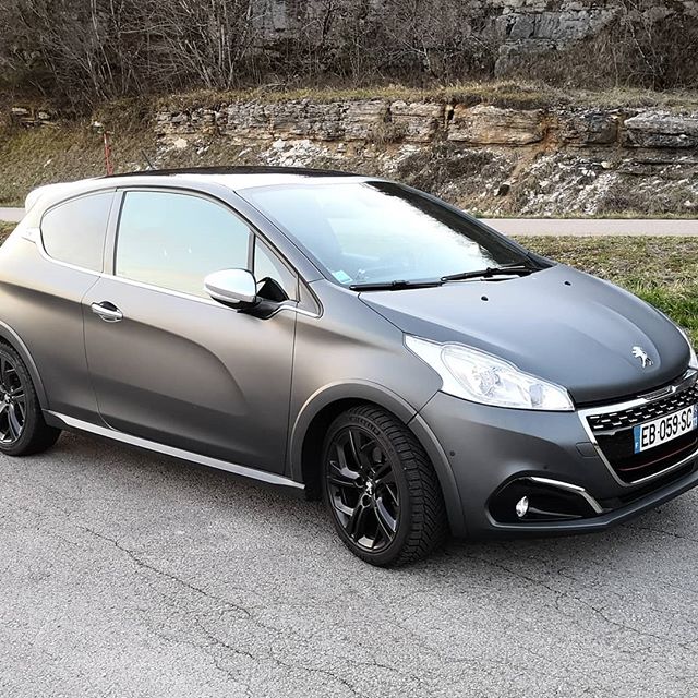 Cliquez sur l'image pour l'afficher en taille normale

Nom : 59760218_370827306891359_2660450539088101228_n.jpg 
Affichages : 91 
Taille : 96.2 Ko 
ID : 17954