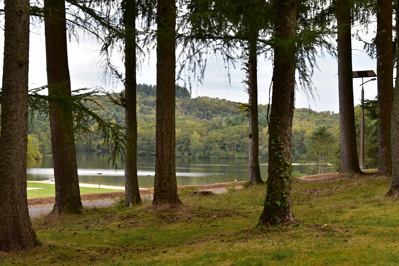 Cliquez sur l'image pour l'afficher en taille normale

Nom : Lac de Saint-Pardoux.jpg 
Affichages : 28 
Taille : 99.1 Ko 
ID : 20024