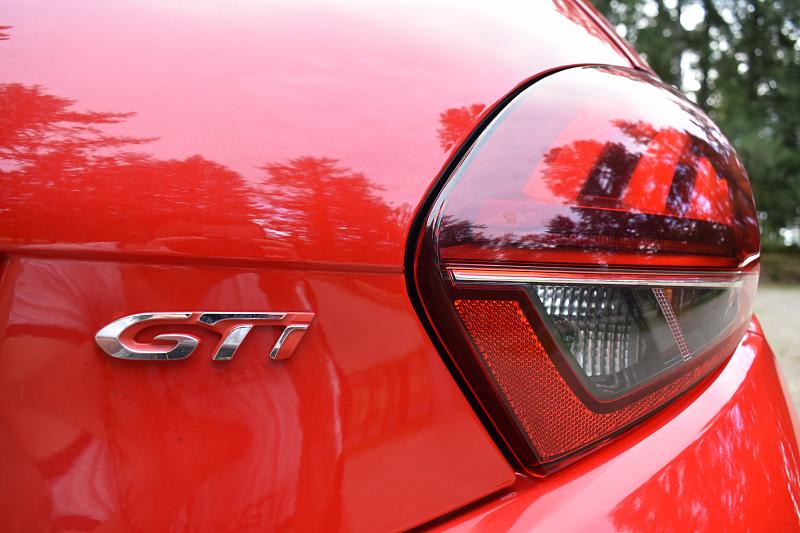 Cliquez sur l'image pour l'afficher en taille normale

Nom : Badge GTi.jpg 
Affichages : 1453 
Taille : 89.0 Ko 
ID : 20028