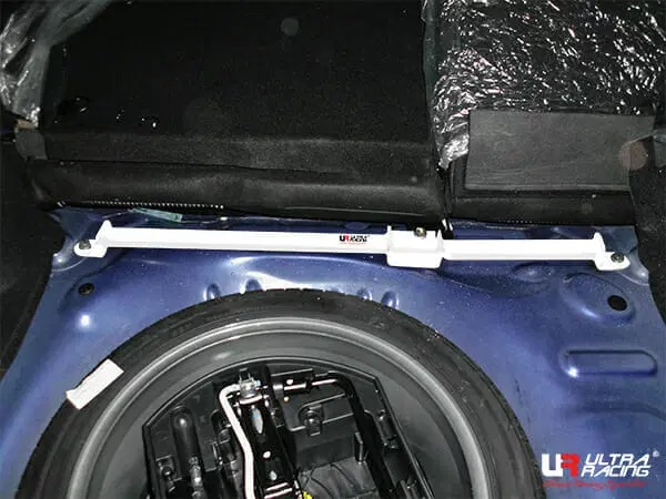 Nom : PEUGEOT-208-1.6-2012-REAR-TOWER-BAR-OR-REAR-STRUT-BAR-1-UR-RE3-2576.jpg
Affichages : 492
Taille : 90.8 Ko