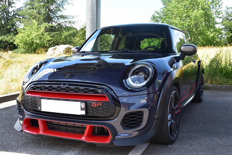 Cliquez sur l'image pour l'afficher en taille normale

Nom : Mini Cooper GP avant masqu.jpg 
Affichages : 429 
Taille : 100.7 Ko 
ID : 21958