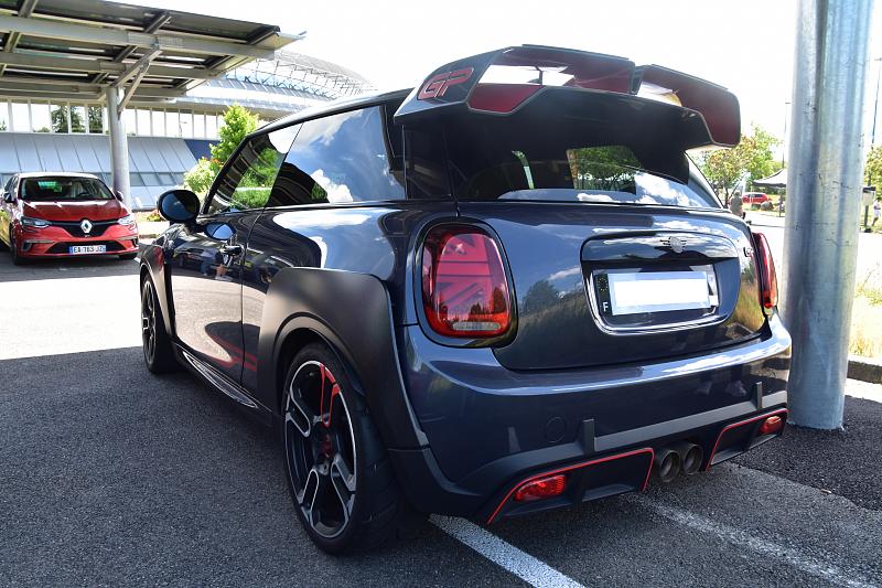 Cliquez sur l'image pour l'afficher en taille normale

Nom : Mini Cooper GP arrire masqu.jpg 
Affichages : 454 
Taille : 97.2 Ko 
ID : 21959