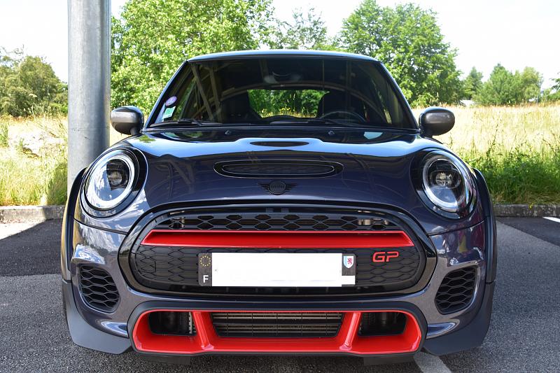 Cliquez sur l'image pour l'afficher en taille normale

Nom : Mini Cooper GP face masque.jpg 
Affichages : 462 
Taille : 99.7 Ko 
ID : 21960