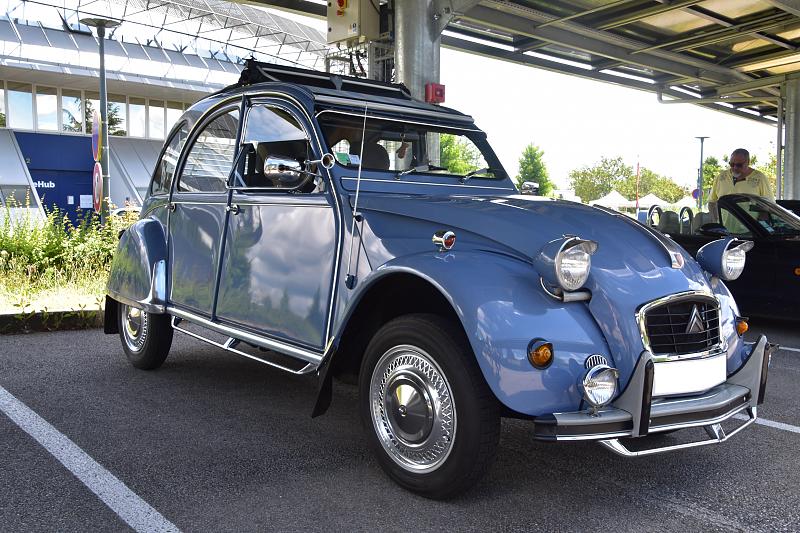 Cliquez sur l'image pour l'afficher en taille normale

Nom : 2 CV avant masqu.jpg 
Affichages : 437 
Taille : 99.2 Ko 
ID : 21978