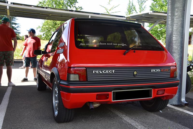 Cliquez sur l'image pour l'afficher en taille normale

Nom : Peugeot 205 GTi arrire masqu.jpg 
Affichages : 84 
Taille : 98.3 Ko 
ID : 21994