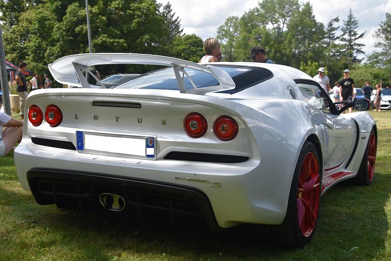 Cliquez sur l'image pour l'afficher en taille normale

Nom : Lotus Exige S arrire masqu.jpg 
Affichages : 1543 
Taille : 95.4 Ko 
ID : 22064
