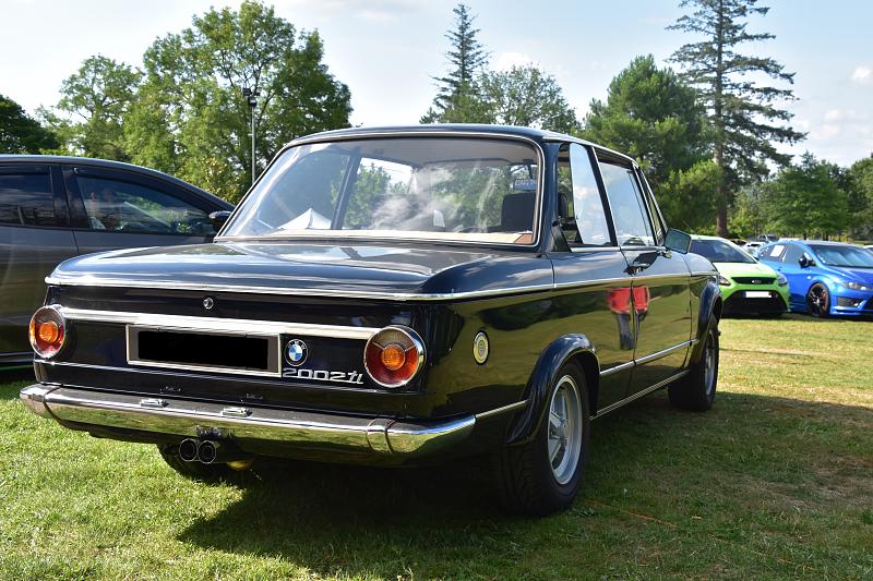 Cliquez sur l'image pour l'afficher en taille normale

Nom : BMW 2002 arrire masqu.jpg 
Affichages : 1552 
Taille : 99.6 Ko 
ID : 22090