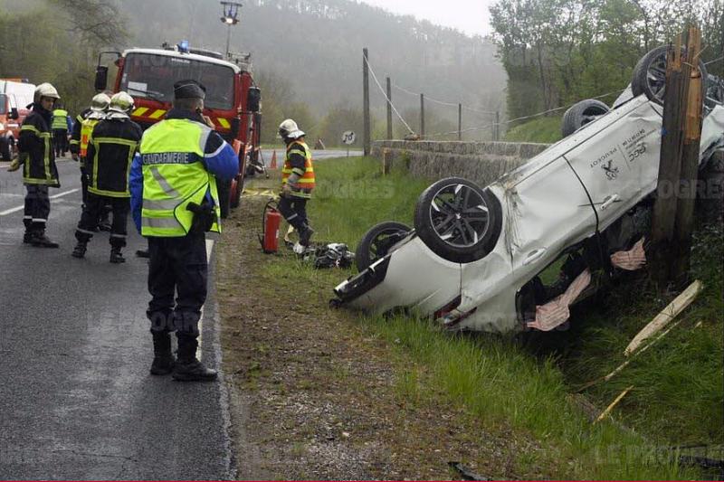 Cliquez sur l'image pour l'afficher en taille normale

Nom : 308gti.jpg 
Affichages : 181 
Taille : 81.9 Ko 
ID : 2268
