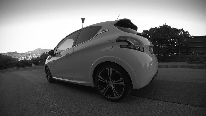 Cliquez sur l'image pour l'afficher en taille normale

Nom : Peugeot208_1920.jpg 
Affichages : 391 
Taille : 95.2 Ko 
ID : 2288