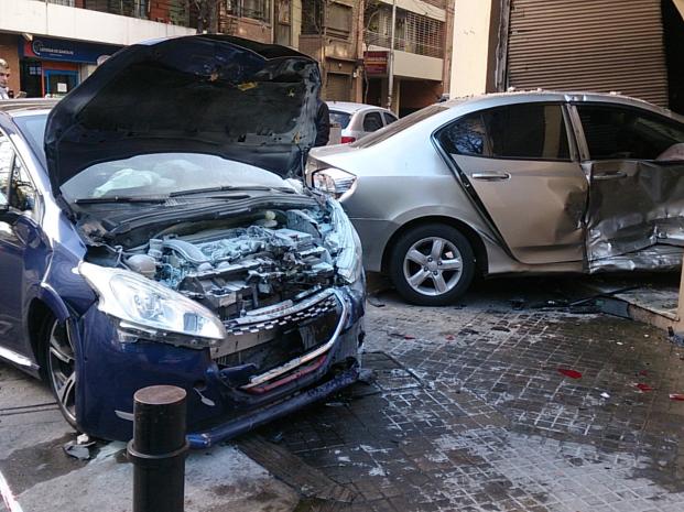 Nom : 208GTi_bleue-crash_02.jpg
Affichages : 2042
Taille : 64.5 Ko