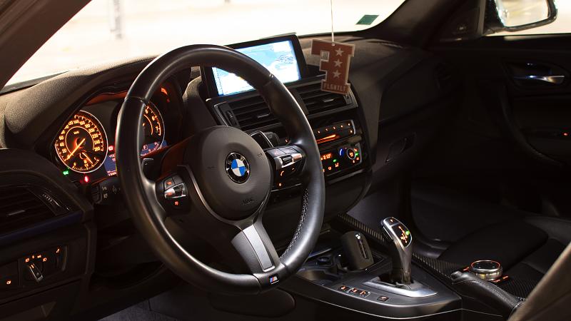 Cliquez sur l'image pour l'afficher en taille normale

Nom : BMW_Nuit_05.jpg 
Affichages : 97 
Taille : 89.4 Ko 
ID : 4536