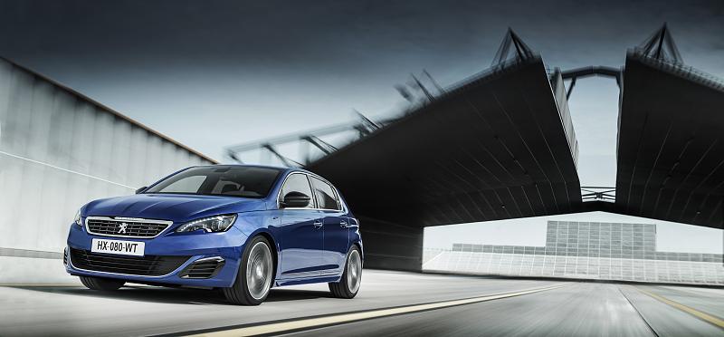 Cliquez sur l'image pour l'afficher en taille normale

Nom : Peugeot308_GT_13.jpg 
Affichages : 307 
Taille : 92.0 Ko 
ID : 4866