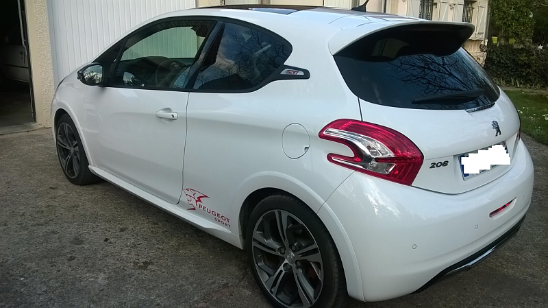 Nom : 860584208GTi35copie.png
Affichages : 514
Taille : 528.2 Ko