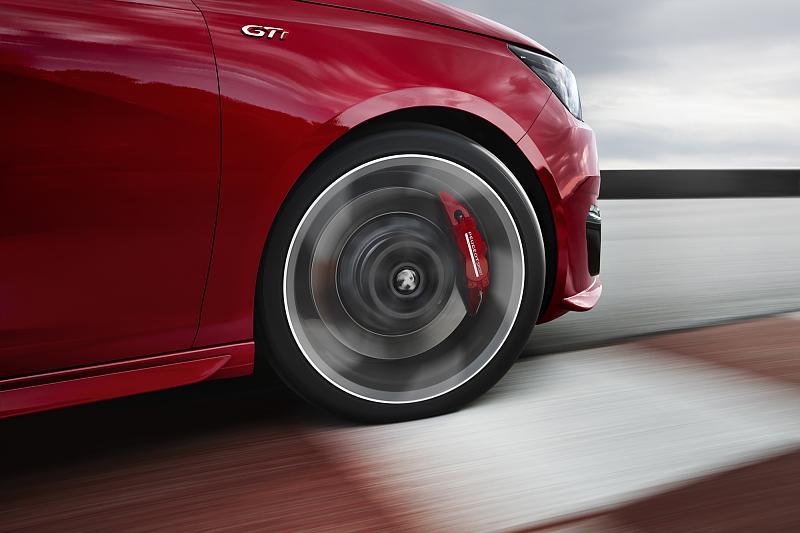 Cliquez sur l'image pour l'afficher en taille normale

Nom : peugeot_308gti_06.jpg 
Affichages : 1228 
Taille : 82.6 Ko 
ID : 675