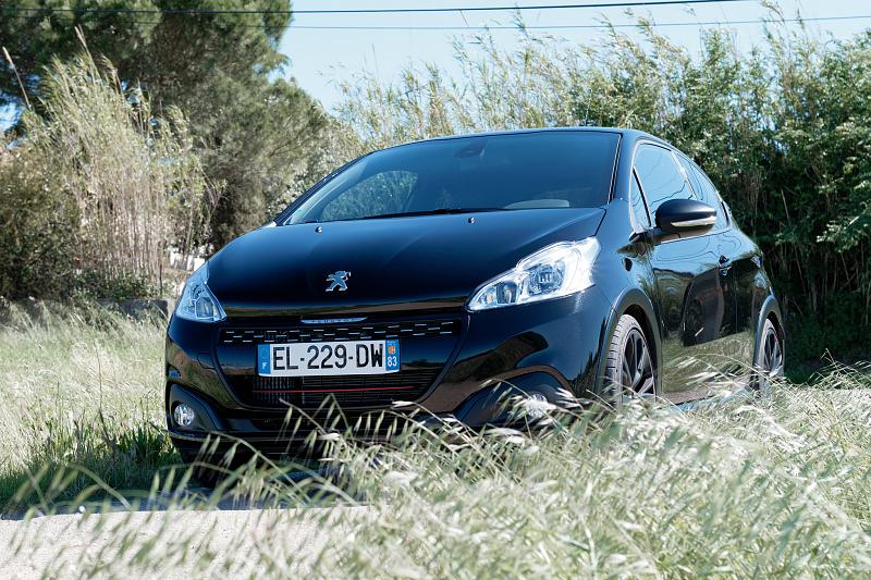 Cliquez sur l'image pour l'afficher en taille normale

Nom : Peugeot208GTI_BPS_01.jpg 
Affichages : 626 
Taille : 100.6 Ko 
ID : 7148