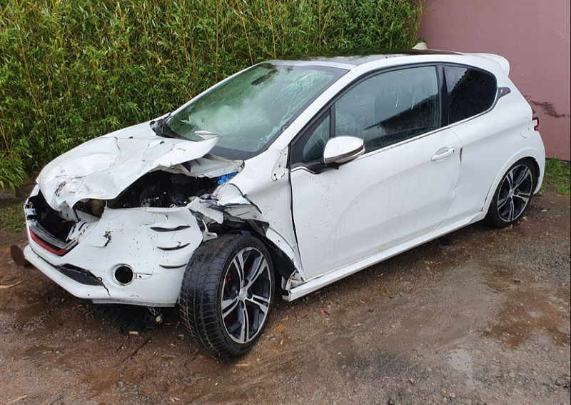 Cliquez sur l'image pour l'afficher en taille normale

Nom : 208gti_crash_03.PNG 
Affichages : 36 
Taille : 1.74 Mo 
ID : 16559