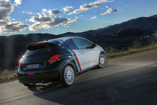 Nom : peugeot-208-gtinove_6.jpg
Affichages : 3263
Taille : 70.4 Ko