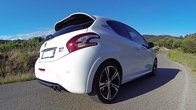 Fabien - Peugeot 208 GTi - Blanc Banquise by Fabien in Les Photos des Membres