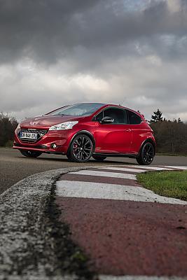 Peugeot 208 GTi - 30 TH