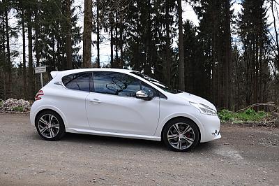 photo-827-e5a05b26 by Forum208GTi in Les Peugeot 208 GTi dans le monde 