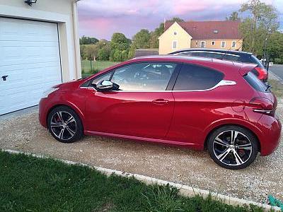 ma 208 GTI rubis de 2013